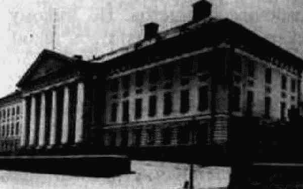 История под знаком вопроса История под знаком вопроса