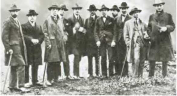 Повседневная жизнь сюрреалистов. 1917-1932 Повседневная жизнь сюрреалистов. 1917-1932