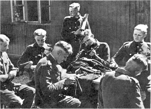 Вторая мировая война 1939-1945. Восточные добровольцы в вермахте, полиции и СС Вторая мировая война 1939-1945. Восточные добровольцы в вермахте, полиции и СС