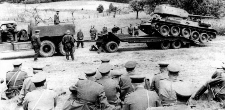 Автомобили Красной Армии, 1941–1945 гг. Автомобили Красной Армии, 1941–1945 гг.