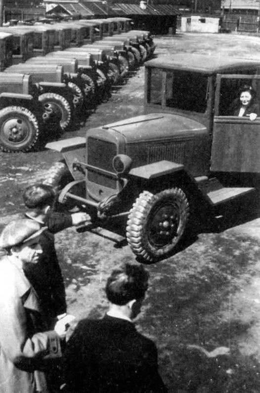 Автомобили Красной Армии, 1941–1945 гг. Автомобили Красной Армии, 1941–1945 гг.