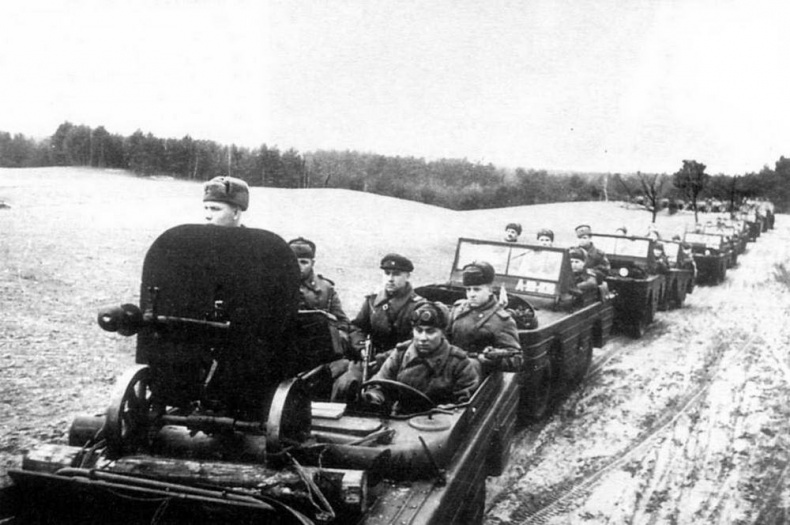 Автомобили Красной Армии, 1941–1945 гг. Автомобили Красной Армии, 1941–1945 гг.