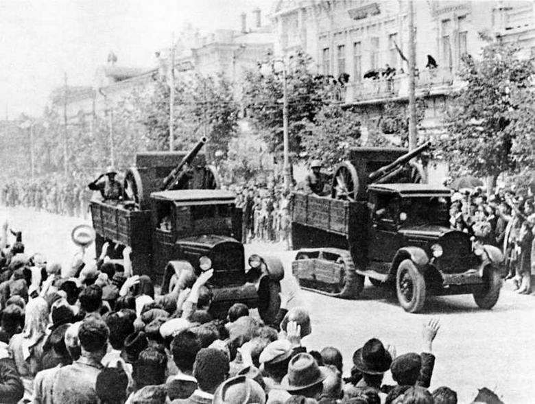 Артиллерийские тягачи Красной Армии. Часть 1 Артиллерийские тягачи Красной Армии. Часть 1