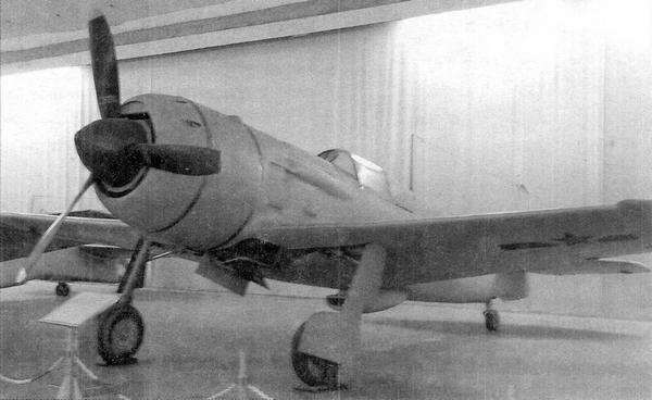Истребитель Ла-9 Истребитель Ла-9