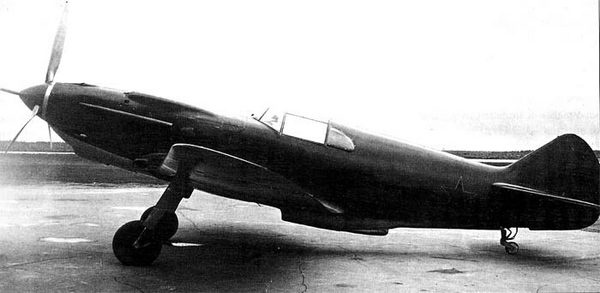 Истребитель ЛаГГ-3 Истребитель ЛаГГ-3