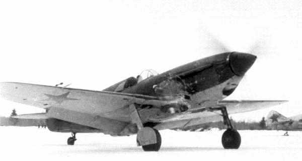 Истребитель ЛаГГ-3 Истребитель ЛаГГ-3