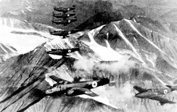 ИСТРЕБИТЕЛЬ P-63 «КИНГКОБРА» ИСТРЕБИТЕЛЬ P-63 «КИНГКОБРА»