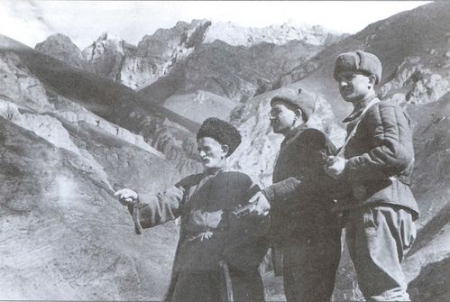 Стоять насмерть! Стоять насмерть!