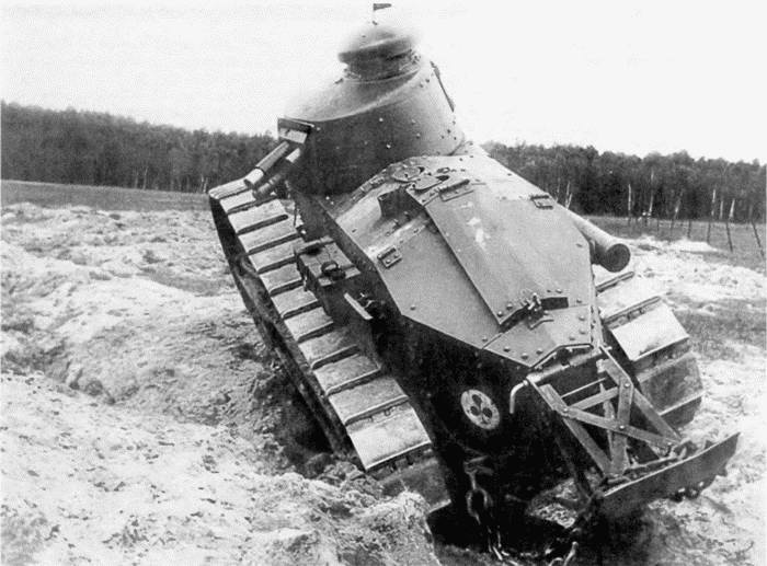 Танк №1 "Рено ФТ-17". Первый, легендарный Танк №1 "Рено ФТ-17". Первый, легендарный