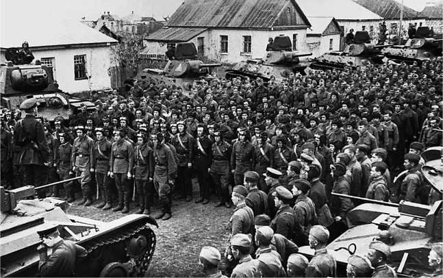 Советский тяжелый танк КВ-1. Первые танки Победы Советский тяжелый танк КВ-1. Первые танки Победы
