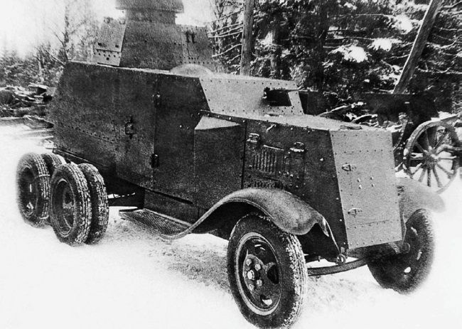 Броня на колесах. История советского бронеавтомобиля 1925-1945 гг. Броня на колесах. История советского бронеавтомобиля 1925-1945 гг.