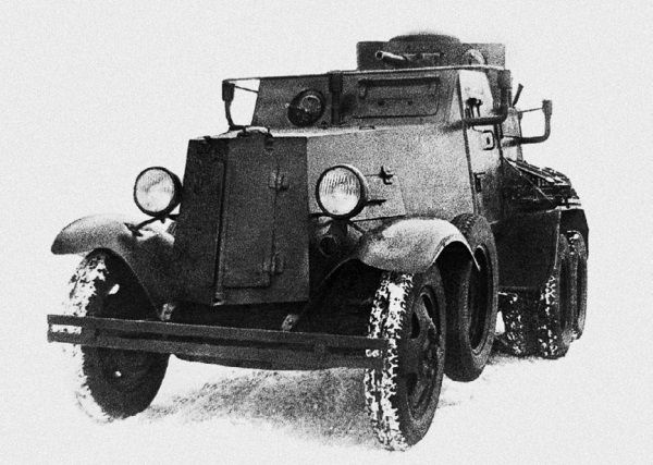 Броня на колесах. История советского бронеавтомобиля 1925-1945 гг. Броня на колесах. История советского бронеавтомобиля 1925-1945 гг.