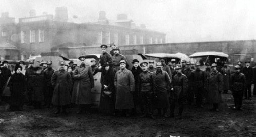 Броня русской армии. Бронеавтомобили и бронепоезда в Первой мировой войне Броня русской армии. Бронеавтомобили и бронепоезда в Первой мировой войне