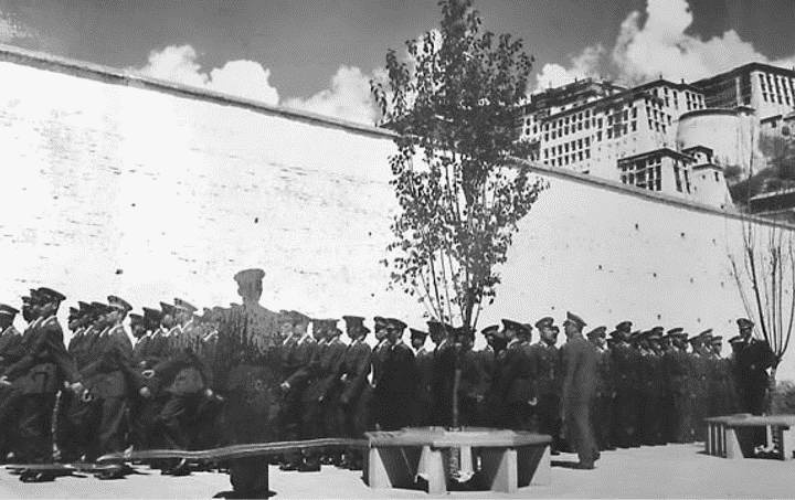 Скрытый Тибет. История независимости и оккупации Скрытый Тибет. История независимости и оккупации