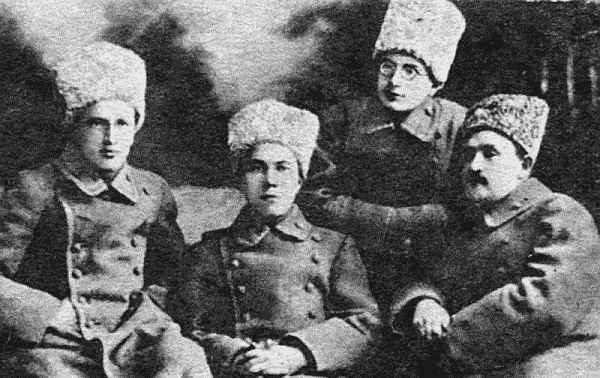 Судьба императора Николая II после отречения. Историко-критические очерки Судьба императора Николая II после отречения. Историко-критические очерки