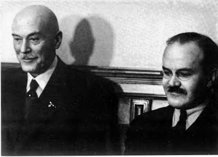 Катынский синдром в советско-польских и российско-польских отношениях Катынский синдром в советско-польских и российско-польских отношениях