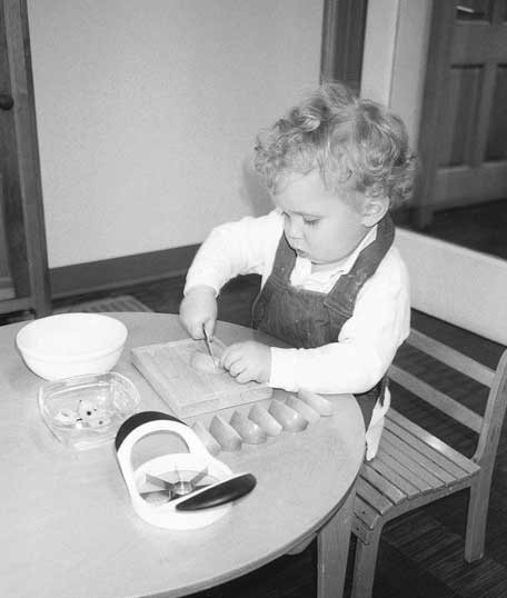 Монтессори с самого начала. От 0 до 3 лет Монтессори с самого начала. От 0 до 3 лет