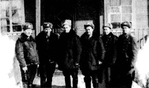 Мы бомбили Берлин и пугали Нью-Йорк! 147 боевых вылетов в тыл врага Мы бомбили Берлин и пугали Нью-Йорк! 147 боевых вылетов в тыл врага