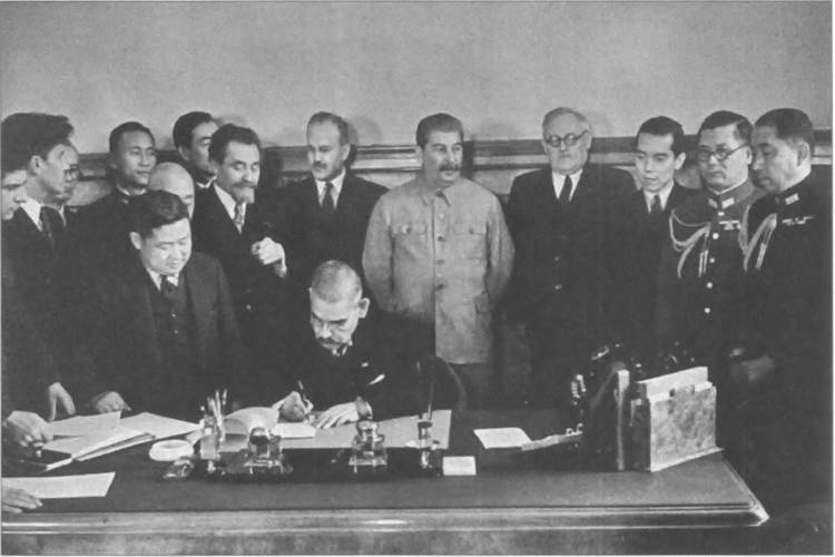 Камикадзе. "Божественный ветер" в истории Японии