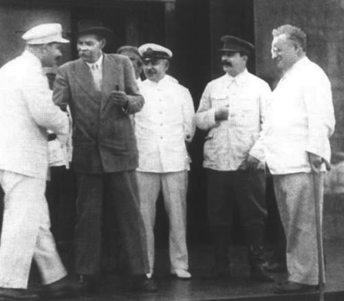 Писатели и советские вожди Писатели и советские вожди