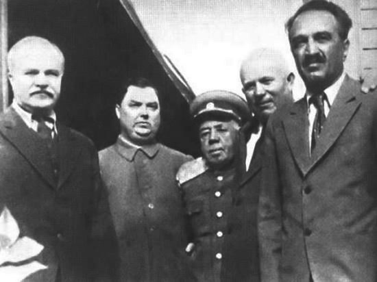 Писатели и советские вожди Писатели и советские вожди