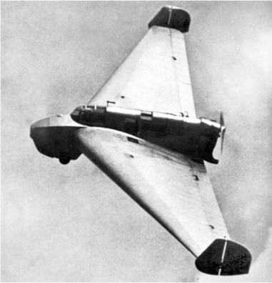 Me 163 "Komet" – истребитель "Летающих крепостей" Me 163 "Komet" – истребитель "Летающих крепостей"