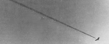 Me 163 "Komet" – истребитель "Летающих крепостей" Me 163 "Komet" – истребитель "Летающих крепостей"