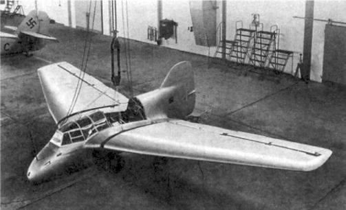 Me 163 "Komet" – истребитель "Летающих крепостей" Me 163 "Komet" – истребитель "Летающих крепостей"