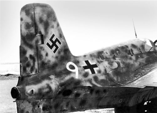 Me 163 "Komet" – истребитель "Летающих крепостей" Me 163 "Komet" – истребитель "Летающих крепостей"