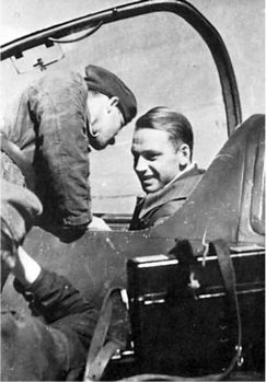 Me 163 "Komet" – истребитель "Летающих крепостей" Me 163 "Komet" – истребитель "Летающих крепостей"