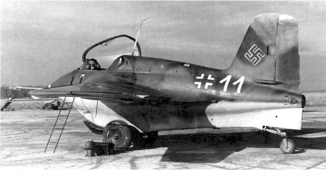 Me 163 "Komet" – истребитель "Летающих крепостей" Me 163 "Komet" – истребитель "Летающих крепостей"