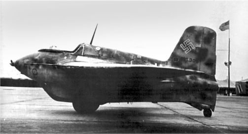 Me 163 "Komet" – истребитель "Летающих крепостей" Me 163 "Komet" – истребитель "Летающих крепостей"
