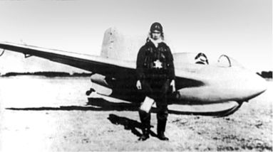 Me 163 "Komet" – истребитель "Летающих крепостей" Me 163 "Komet" – истребитель "Летающих крепостей"