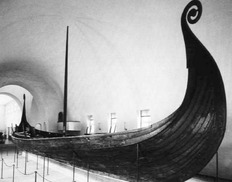 Под черным флагом. Хроники пиратства и корсарства Под черным флагом. Хроники пиратства и корсарства