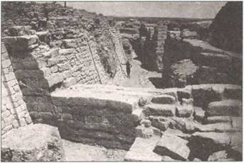 По следам древних кладов. Мистика и реальность По следам древних кладов. Мистика и реальность