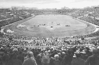 Повседневная жизнь Москвы в Сталинскую эпоху. 1930-1940 года Повседневная жизнь Москвы в Сталинскую эпоху. 1930-1940 года
