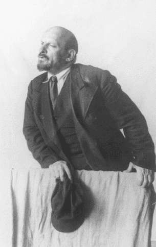Повседневная жизнь Москвы в Сталинскую эпоху. 1930-1940 года Повседневная жизнь Москвы в Сталинскую эпоху. 1930-1940 года