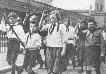 Повседневная жизнь Москвы в Сталинскую эпоху. 1930-1940 года Повседневная жизнь Москвы в Сталинскую эпоху. 1930-1940 года