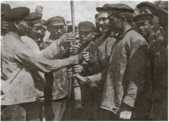 Повседневная жизнь Москвы в Сталинскую эпоху 1920-1930-е годы Повседневная жизнь Москвы в Сталинскую эпоху 1920-1930-е годы