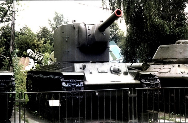 Тяжёлый танк КВ. Часть 1 Тяжёлый танк КВ. Часть 1