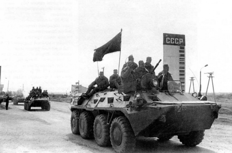 Отечественные колесные бронетранспортеры БТР-60, БТР-70, БТР-80 Отечественные колесные бронетранспортеры БТР-60, БТР-70, БТР-80