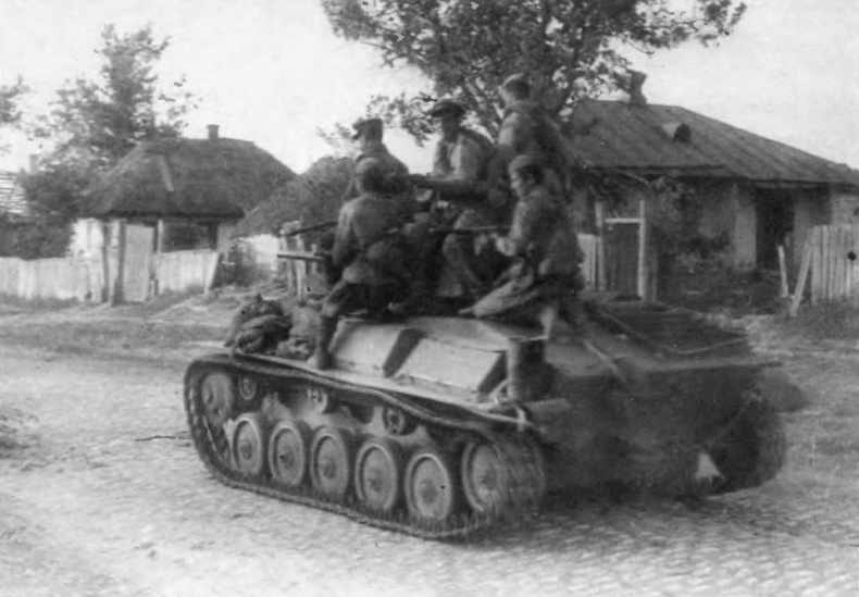 Бронетанковая техника Красной Армии, 1939–1945 Бронетанковая техника Красной Армии, 1939–1945