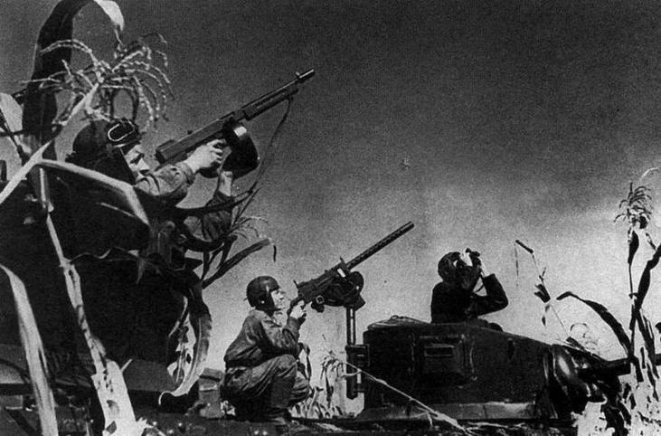Легкий танк «Стюарт» Легкий танк «Стюарт»