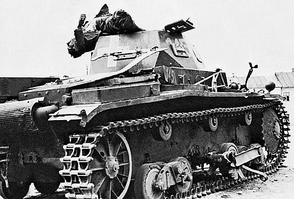 Лёгкий танк Panzer II Лёгкий танк Panzer II