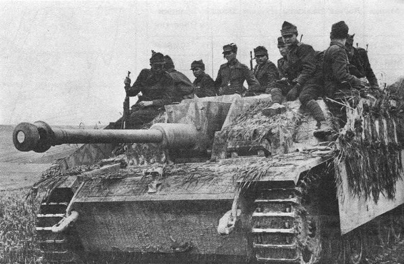 Штурмовое орудие Stug III Штурмовое орудие Stug III