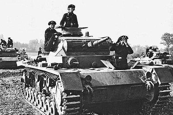 Средний танк Panzer III Средний танк Panzer III
