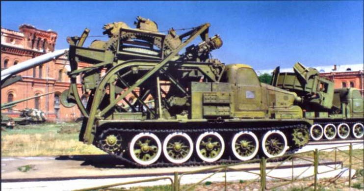 Артиллерийские тягачи Советской Армии Артиллерийские тягачи Советской Армии