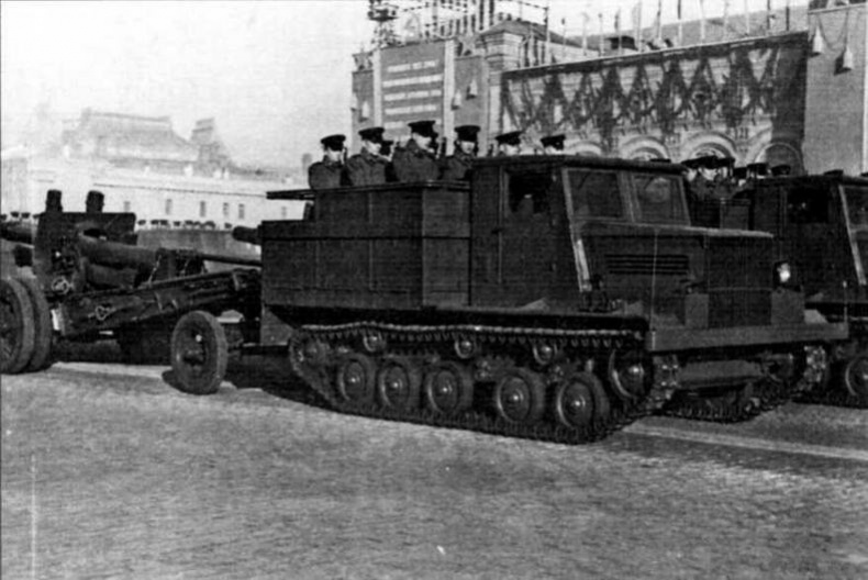 Гусеничный плавающий транспортер К-61 Гусеничный плавающий транспортер К-61