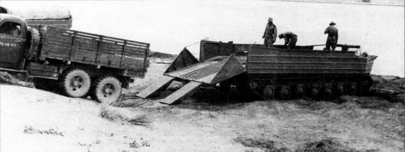 Гусеничный плавающий транспортер К-61 Гусеничный плавающий транспортер К-61