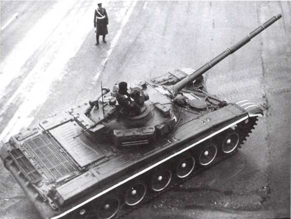 Т-72. Уральская броня против НАТО Т-72. Уральская броня против НАТО